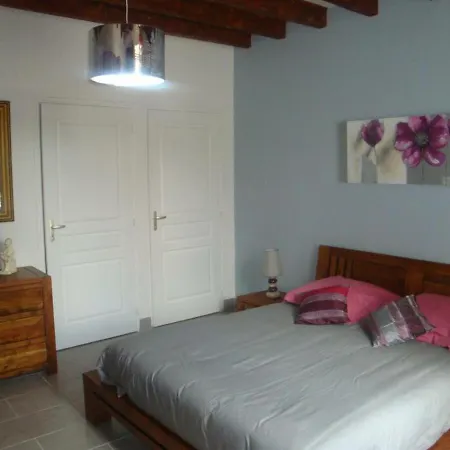 Fermette Renovee Avec Piscine Privative, Charme Authentique Et Confort Contemporain - Fr-1-489-169 *