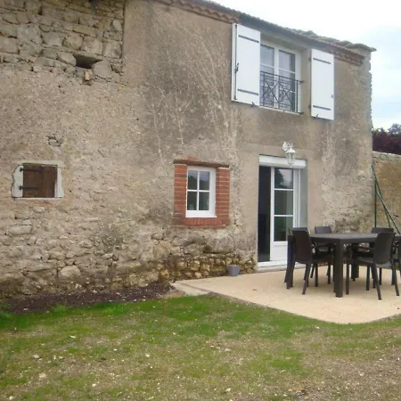 Fermette Renovee Avec Piscine Privative, Charme Authentique Et Confort Contemporain - Fr-1-489-169 * Saint-Priest-d'Andelot
