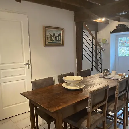 Fermette Renovee Avec Piscine Privative, Charme Authentique Et Confort Contemporain - Fr-1-489-169
