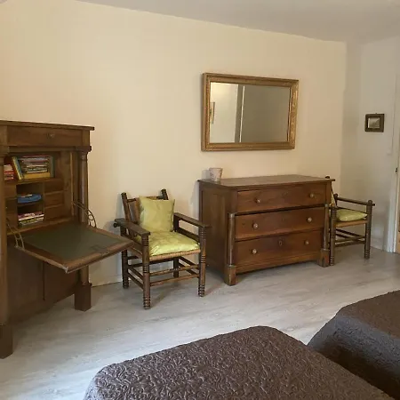 Fermette Renovee Avec Piscine Privative, Charme Authentique Et Confort Contemporain - Fr-1-489-169